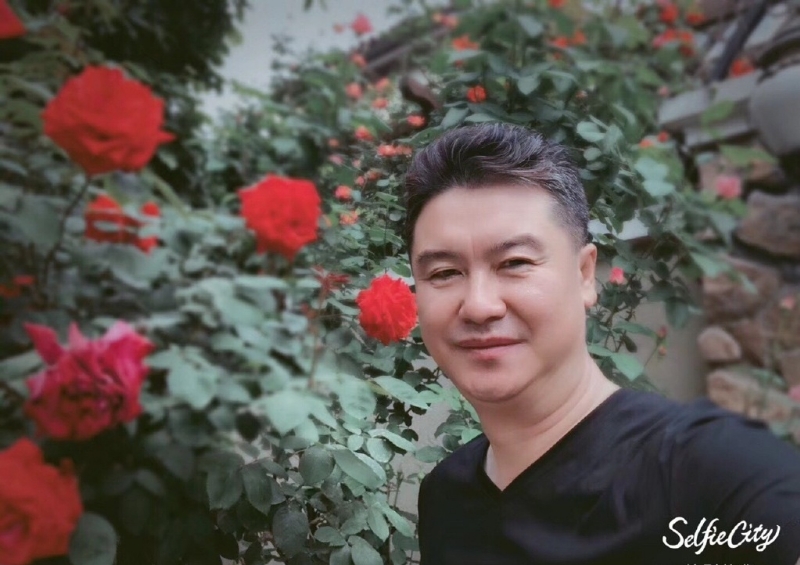 姓李名光耀的第一张照片--香港中老年相亲网