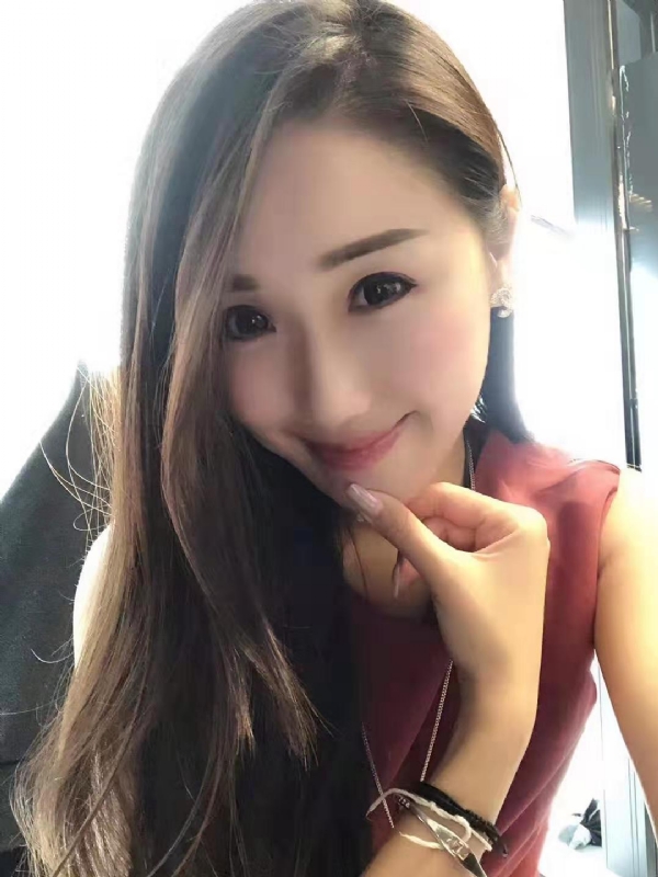 彩蝶的第一张照片--香港中老年相亲网
