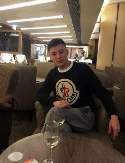 吴辉的第一张照片--香港中老年相亲网
