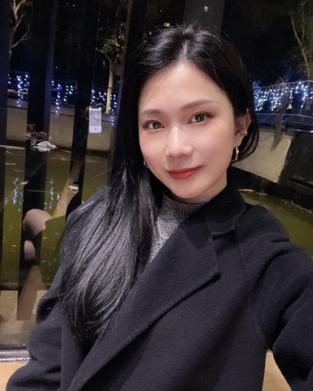 欣欣向荣的第一张照片--香港中老年相亲网